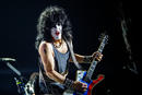 Kiss 